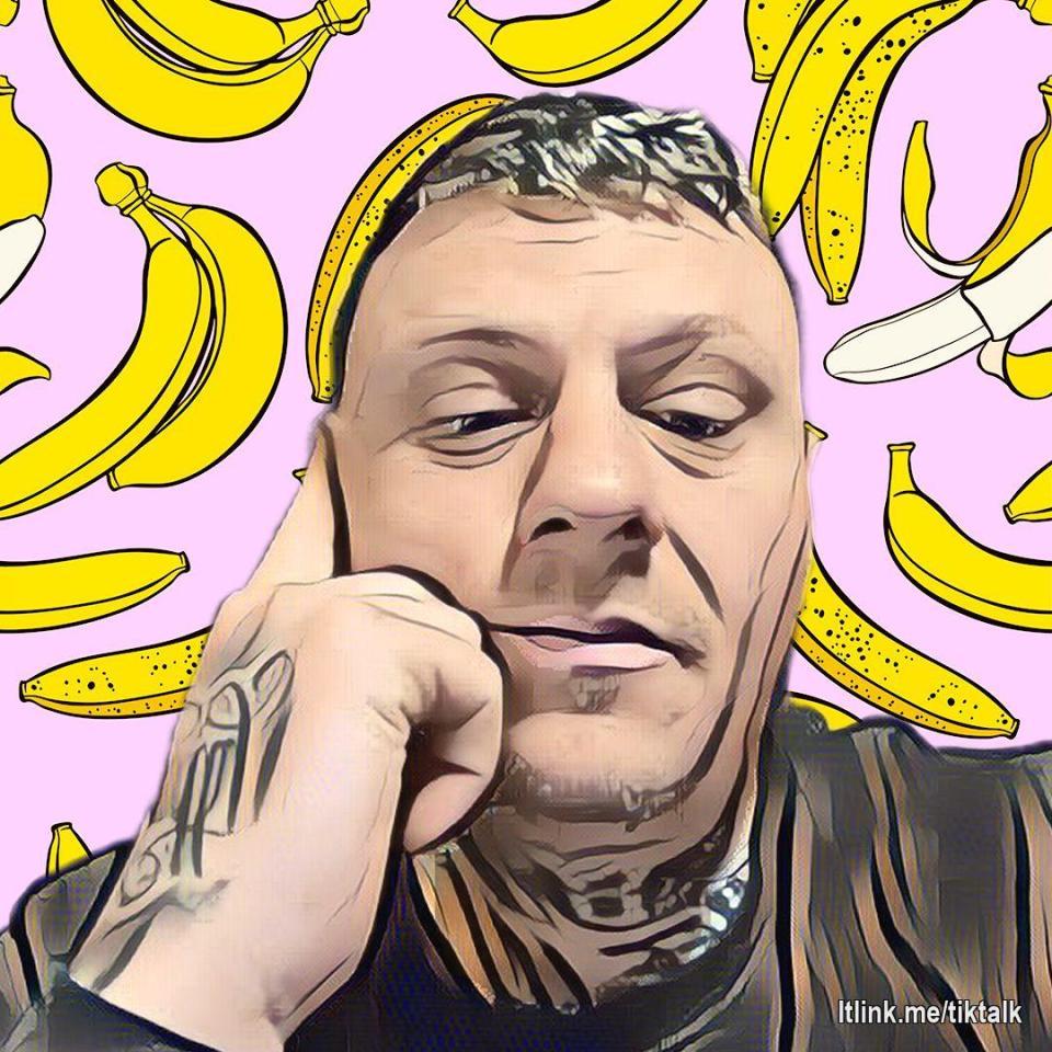 Dat is Semi069 bzw. Mafia Fucks 🏴‍☠️, so nutzlos wie ein Pimmel am Pabst!!!
Nachdem er Anfang August 26 verschwunden ist, konnte man deutlich spüren, etwas weniger Hate und Mobbing auf TikTok, nun kehrt er zurück..., es darf weiter gehetzt werden!
Es werfe der den ersten Stein, der frei von Sünde ist du lieber Autodieb 😉
