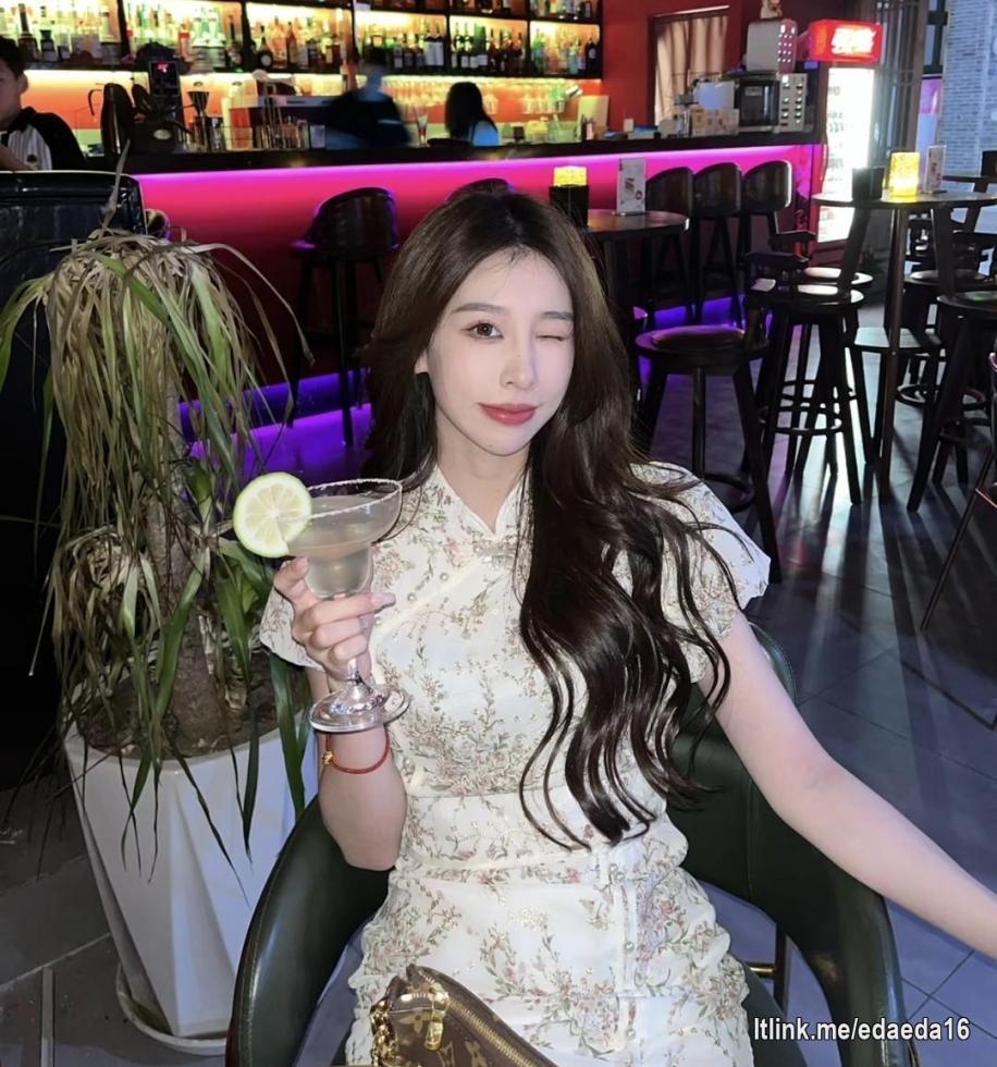 Welcome to my site! You come as a stranger and stay as a friend!🤗🥰